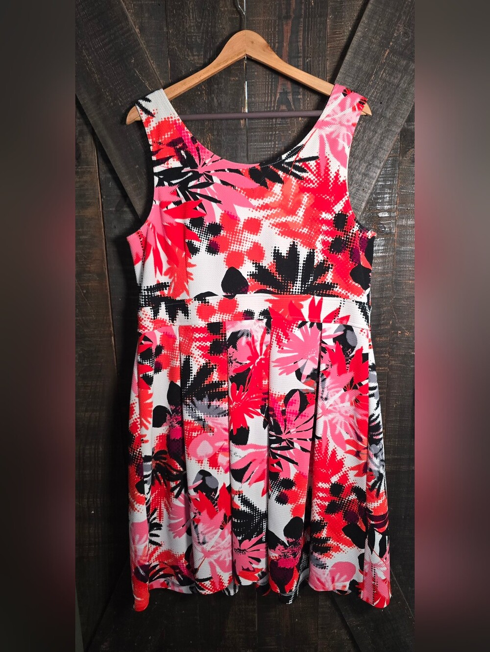London Times Floral Scoop Neck Fit-and-Flare Dress in Red & Pink Size XL